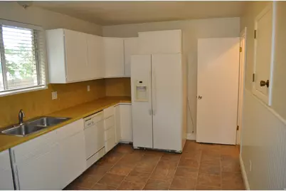 332 W Harvard Dr, Midvale, UT 84047 - Photo 16