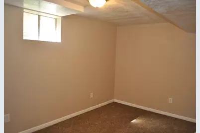 332 W Harvard Dr, Midvale, UT 84047 - Photo 24