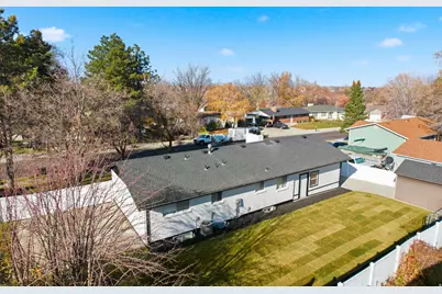 8583 S Harvard Park Dr, Sandy, UT 84094 - Photo 30