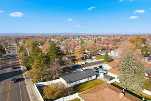 8583 S Harvard Park Dr, Sandy, UT 84094 - Photo 34