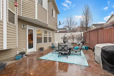 558 Eastpointe Cir, North Salt Lake, UT 84054 - Photo 30