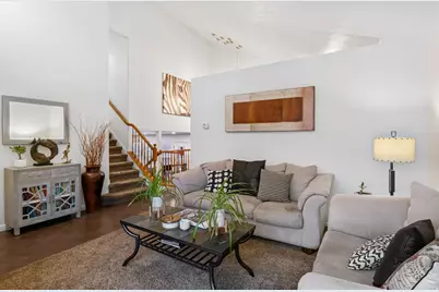 558 Eastpointe Cir, North Salt Lake, UT 84054 - Photo 6