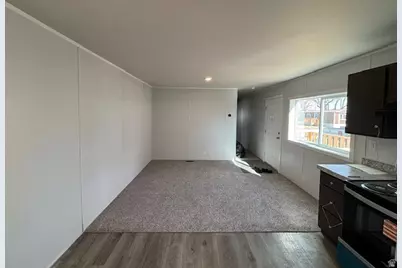 50 S 1500 W #10, Vernal, UT 84078 - Photo 2