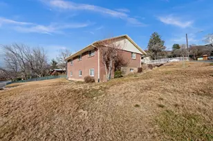 1105 E 600 N, Bountiful, UT 84010 - Photo 28
