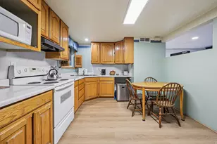 376 W 800 S, Bountiful, UT 84010 - Photo 8