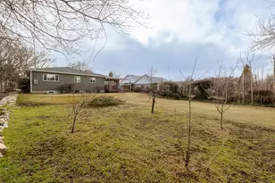 2059 E Keller Ln, Salt Lake City, UT 84109 - Photo 32