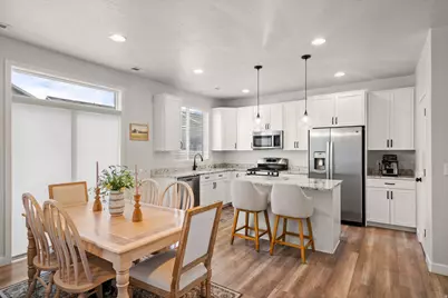 3329 S Claire Ave W, Syracuse, UT 84075 - Photo 8