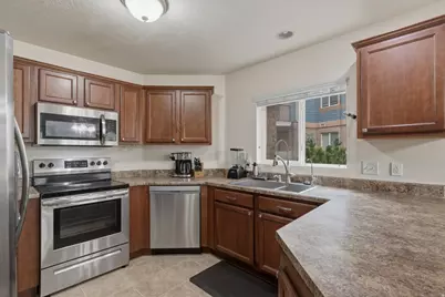 8229 S Resaca Dr #D3, Sandy, UT 84070 - Photo 4