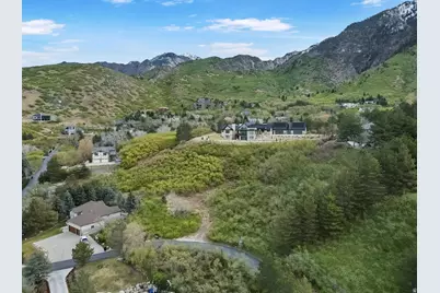 10667 S Hidden Ridge Ln, Sandy, UT 84092 - Photo 14