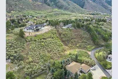 10667 S Hidden Ridge Ln, Sandy, UT 84092 - Photo 12