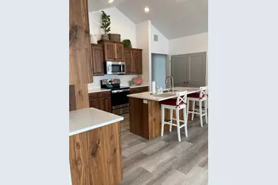 832 N 250 E St E #C, Tooele, UT 84074 - Photo 44