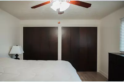 380 E 400 N, Centerville, UT 84014 - Photo 38