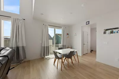 963 W Sweet Clover Dr, Saratoga Springs, UT 84045 - Photo 4