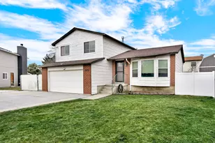 3222 W Tysonbrook Ct, Taylorsville, UT 84129 - Photo 2