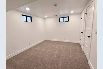 4555 S Nob Hill St W, West Valley, UT 84120 - Photo 26