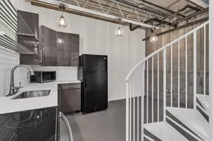 360 W 300 S, Salt Lake City, UT 84101 - Photo 10