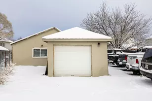 5854 S 3500 W, Roy, UT 84067 - Photo 20