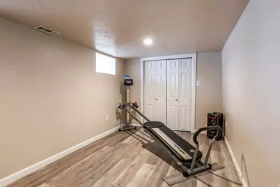 5854 S 3500 W, Roy, UT 84067 - Photo 10