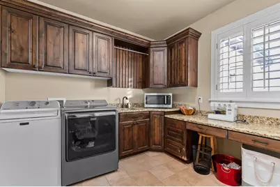 168 E 2100 S, Orem, UT 84058 - Photo 26