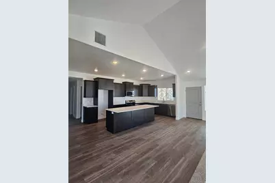 224 E 850 N St N #A, Tooele, UT 84074 - Photo 4