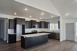 224 E 850 N St N, Tooele, UT 84074 - Photo 4