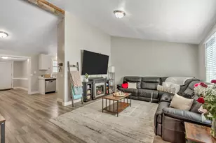 3410 S Greenmont Dr, West Valley, UT 84120 - Photo 6