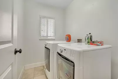 1014 Creekside Dr, Ogden, UT 84404 - Photo 18