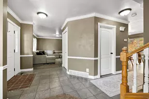 74 Canterbury Cir, Logan, UT 84321 - Photo 4