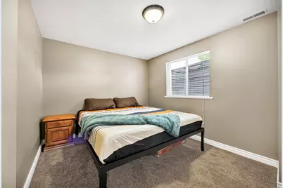 74 Canterbury Cir, Logan, UT 84321 - Photo 24