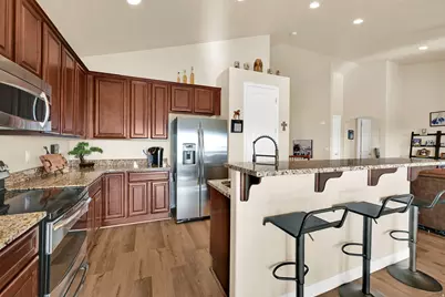 11173 S Hampton Way W, South Jordan, UT 84009 - Photo 12