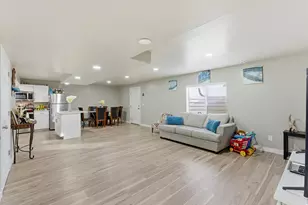 8163 S Oakridge Park Dr, West Jordan, UT 84081 - Photo 20