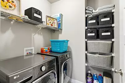 8163 S Oakridge Park Dr, West Jordan, UT 84081 - Photo 14