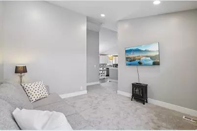 6057 W Miners Mesa Dr, West Jordan, UT 84081 - Photo 6