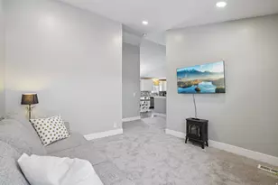 6057 W Miners Mesa Dr, West Jordan, UT 84081 - Photo 6