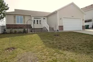 6057 W Miners Mesa Dr, West Jordan, UT 84081 - Photo 2