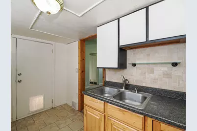 7015 W 3500 S, West Valley, UT 84128 - Photo 22