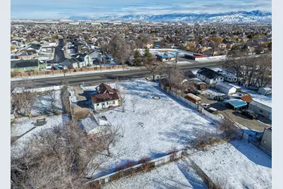7015 W 3500 S, West Valley, UT 84128 - Photo 36