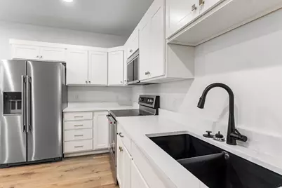 143 W Birds Eye Ln, Vineyard, UT 84059 - Photo 6