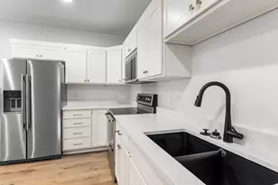 143 W Birds Eye Ln, Vineyard, UT 84059 - Photo 6