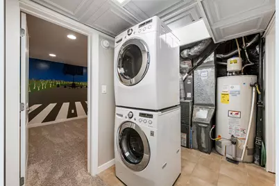 2052 E Ashton Cir S, Salt Lake City, UT 84109 - Photo 14