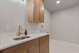 11446 S Mountain Ridge Circle, Sandy, UT 84092 - Photo 38