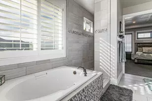 977 S Parkway E, North Salt Lake, UT 84054 - Photo 20