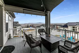 977 S Parkway E, North Salt Lake, UT 84054 - Photo 4