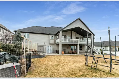 977 S Parkway E, North Salt Lake, UT 84054 - Photo 50