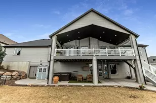 977 S Parkway E, North Salt Lake, UT 84054 - Photo 52