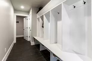 977 S Parkway E, North Salt Lake, UT 84054 - Photo 30