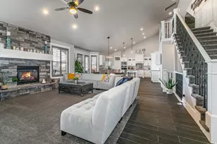 977 S Parkway E, North Salt Lake, UT 84054 - Photo 8