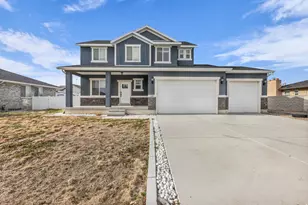 112 Eastmoor Dr, Grantsville, UT 84029 - Photo 2