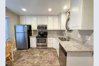 986 N 900 E #31, Provo, UT 84604 - Photo 2