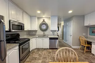 986 N 900 E, Provo, UT 84604 - Photo 8